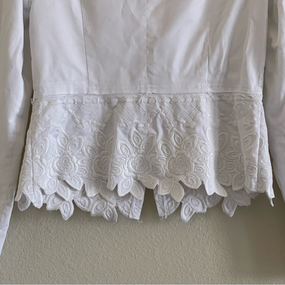 WHBM White semi-distressed cotton blazer jacket with eyelet trim size 4 - Picture 12 of 17